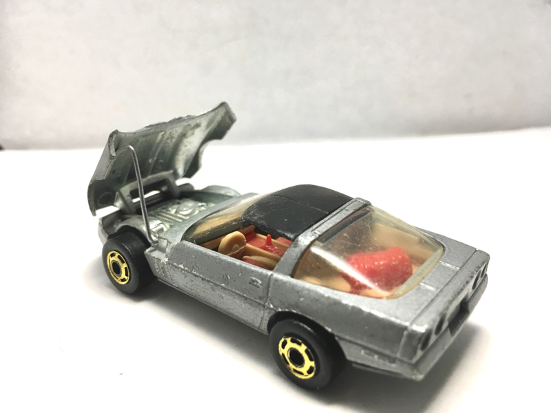 Illustration for article titled The 2 odd ball Hot Wheels Corvettes